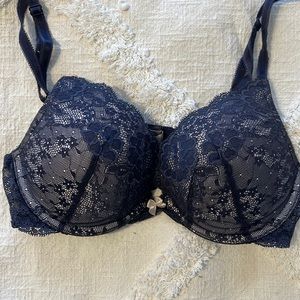 Victoria’s Secret dream angels bra